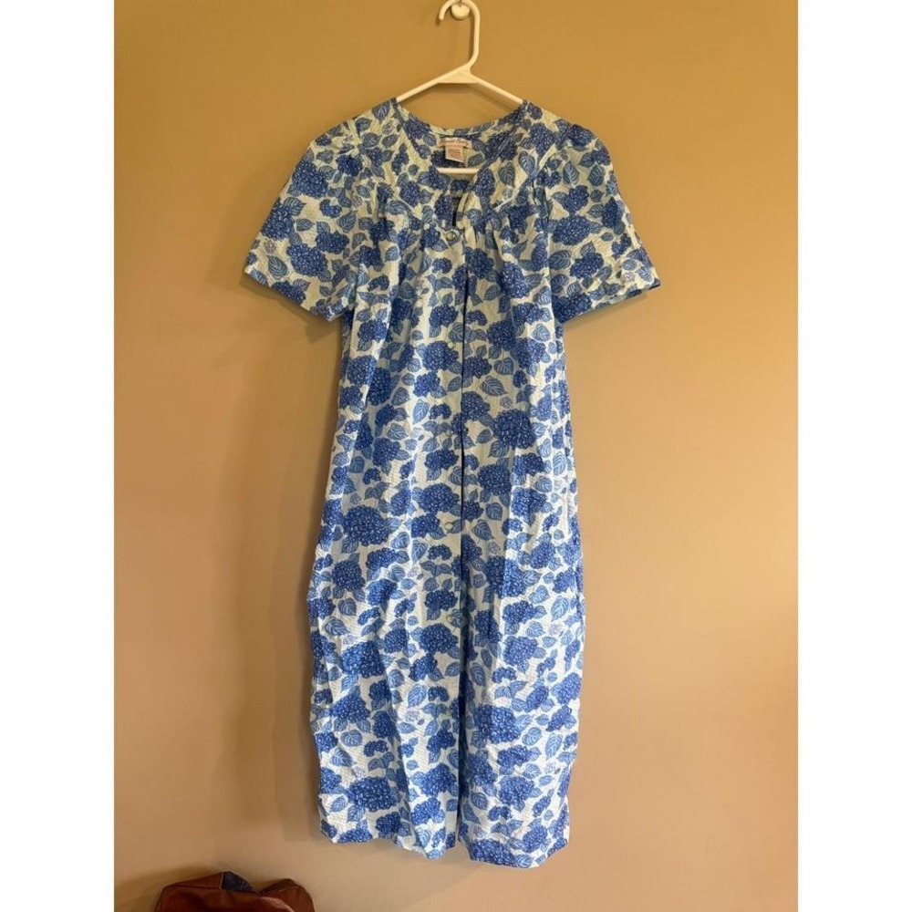 Elegant Emily Blue White Floral Hydrangea Snap Front Nightgown House Dress‎ M